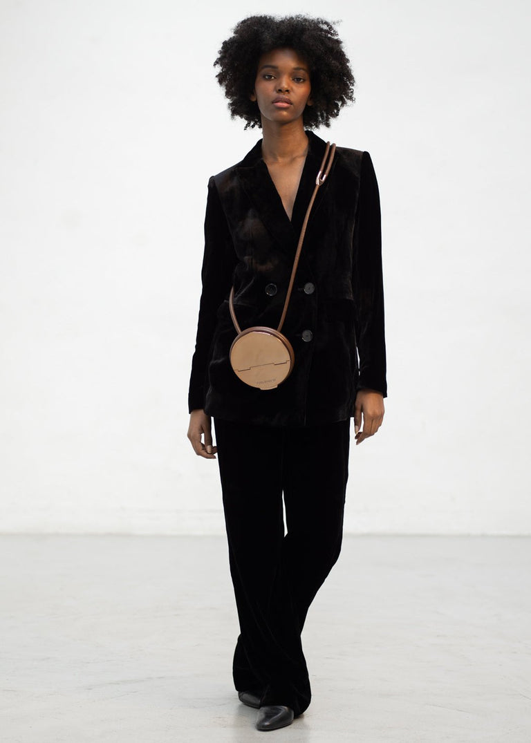 Circle Harness Bag in Dark Gold